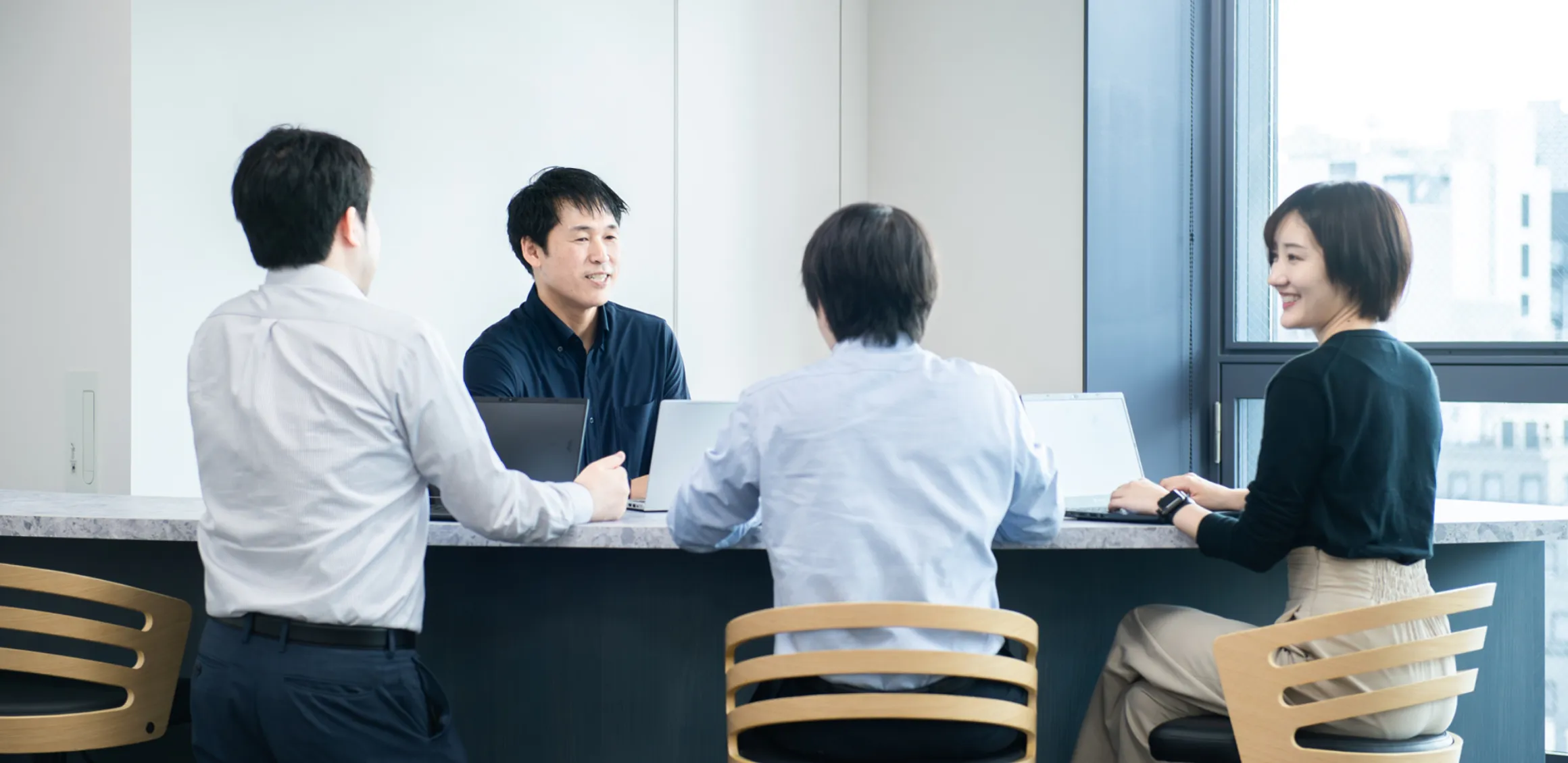 仕事を知る?>のイメージ写真